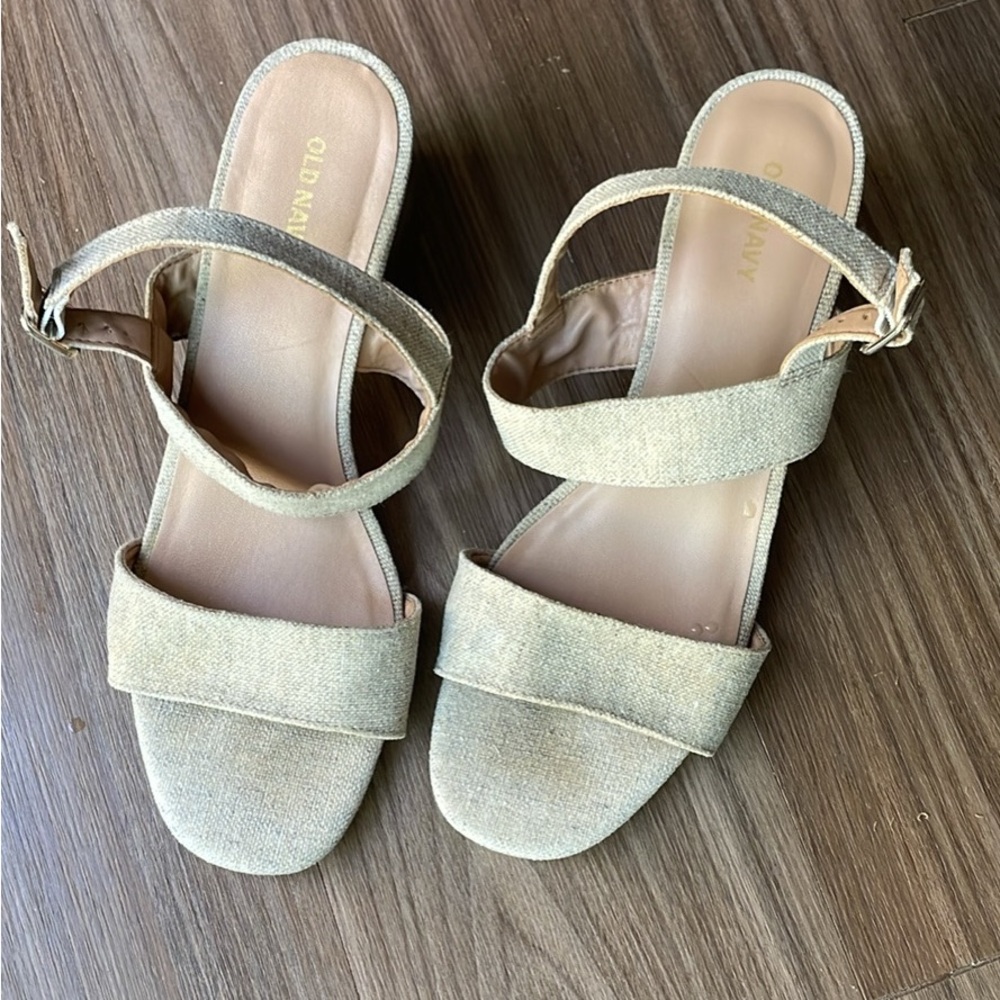 Old Navy Tan Sandals with Elegant Block Heel